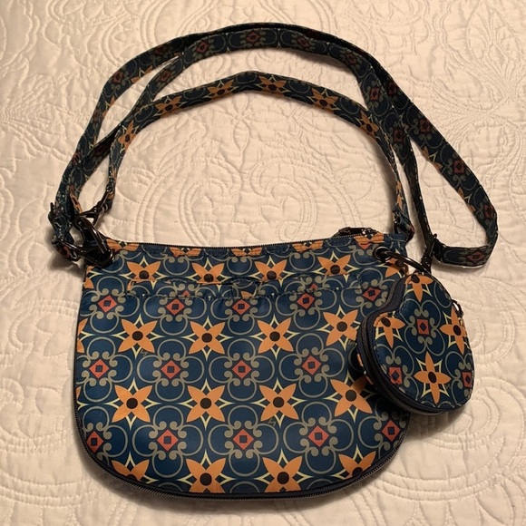 Lug Bag Womens Swivel Convertible Crossbody Floral Quilted Blue Shoulder Purse - Picture 2 of 12